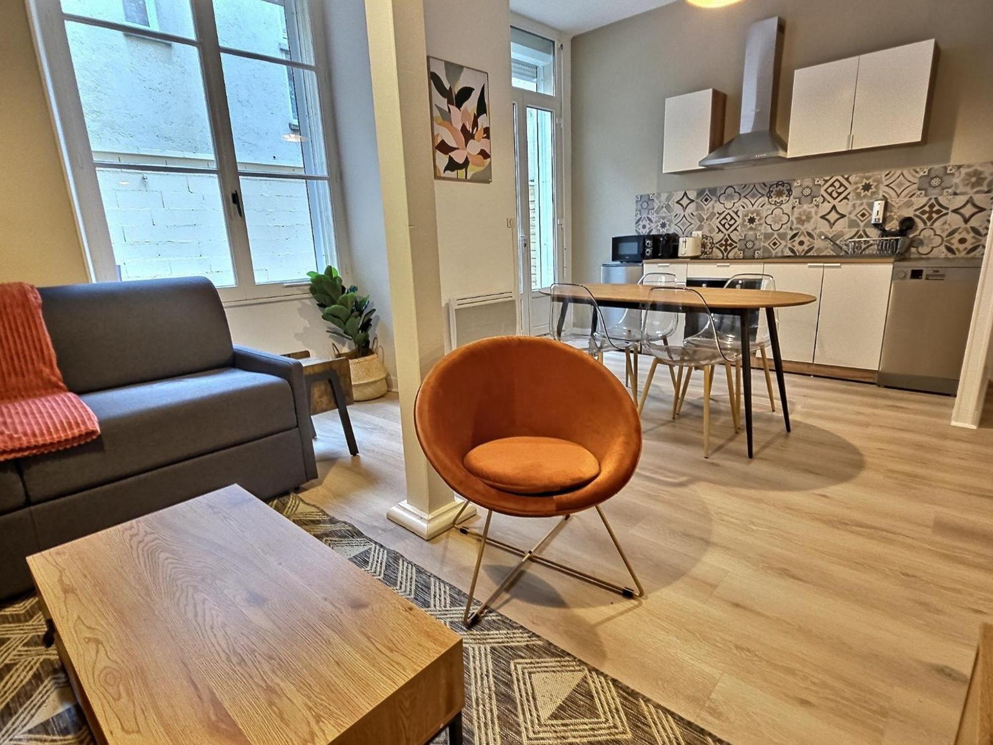 Apartment Terrasse, Hypercentre, Neuf, Rdc